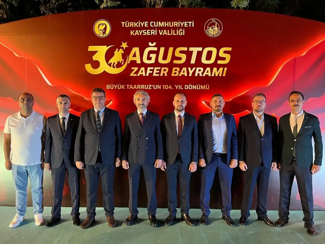 HİZMET İŞ SENDİKASI TAM KADRO KATILDI