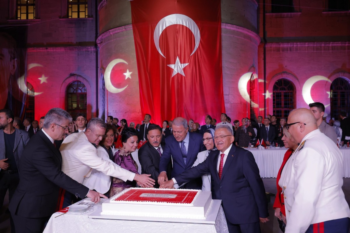 BAŞKAN BÜYÜKKILIÇ, 30 AĞUSTOS ZAFER BAYRAMI RESEPSİYONU’NA KATILDI