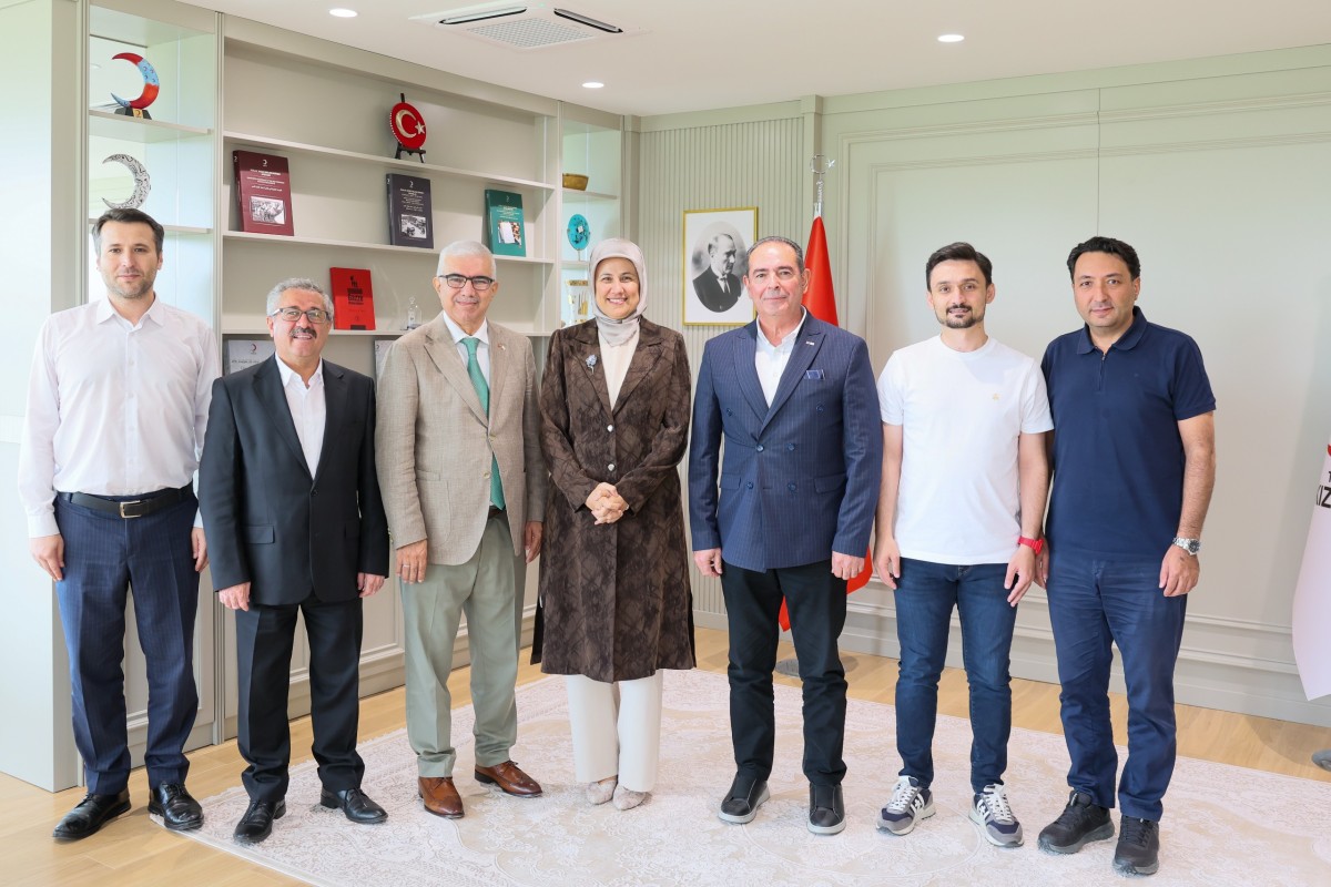 KIZILAY KAYSERİ ŞUBESİ’NDE BAYRAK DEĞİŞİMİ