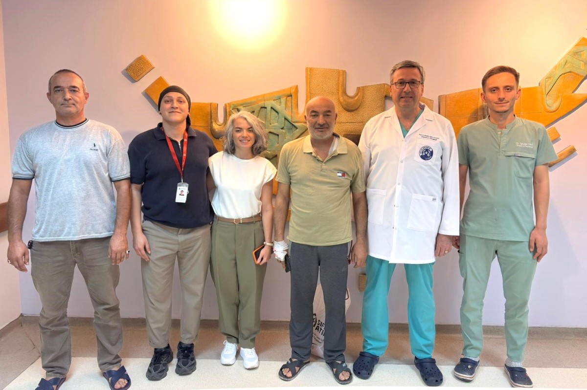 ÇORUM’DAN GELEN HASTAYA ERCİYES ÜNİVERSİTESİ HASTANELERİ’NDE BAŞARILI AMELİYAT