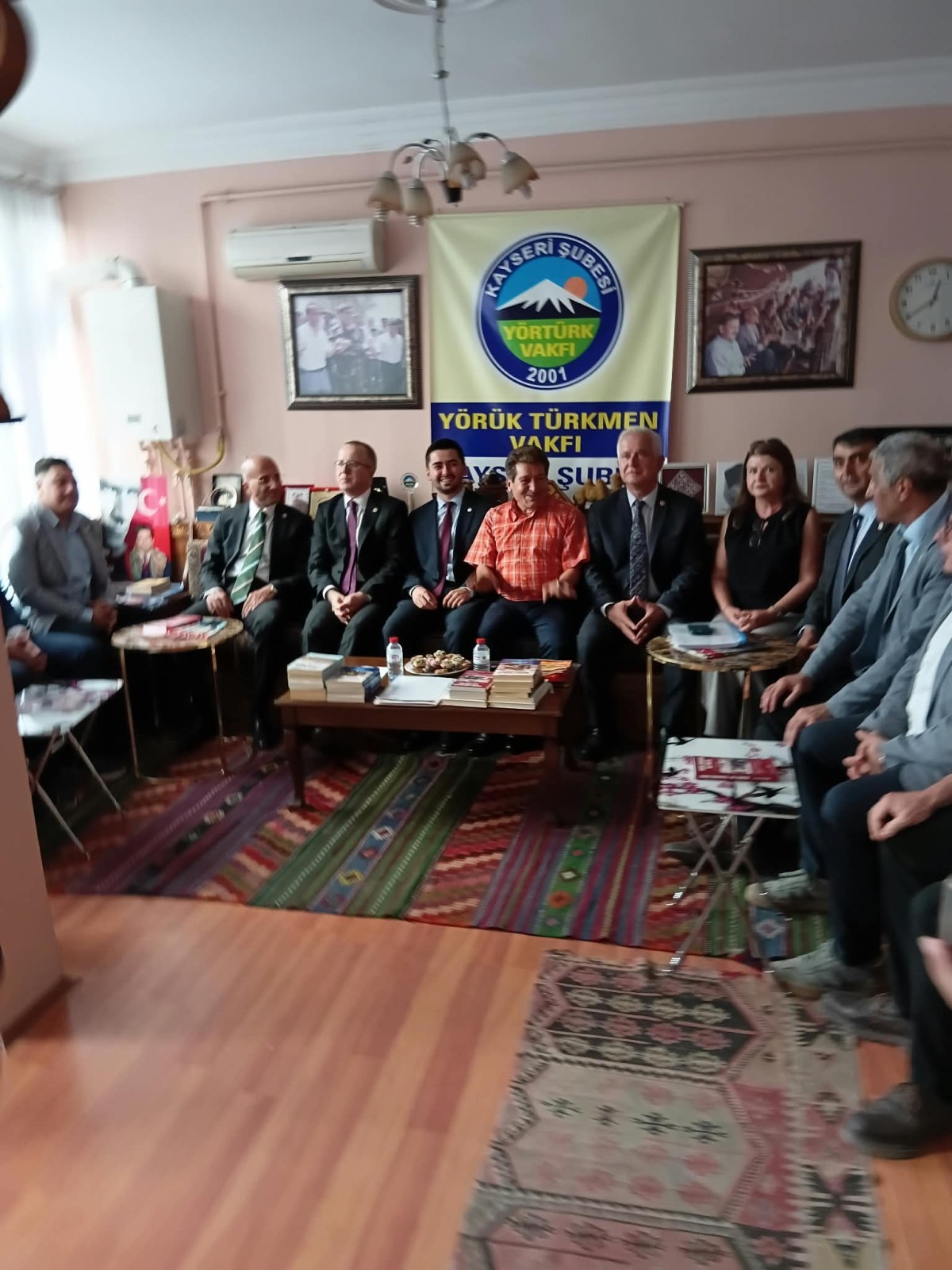 YENİ PARTİ VEKİLLERİ YÖRTÜRK'Ü ZİYARET ETTİLER