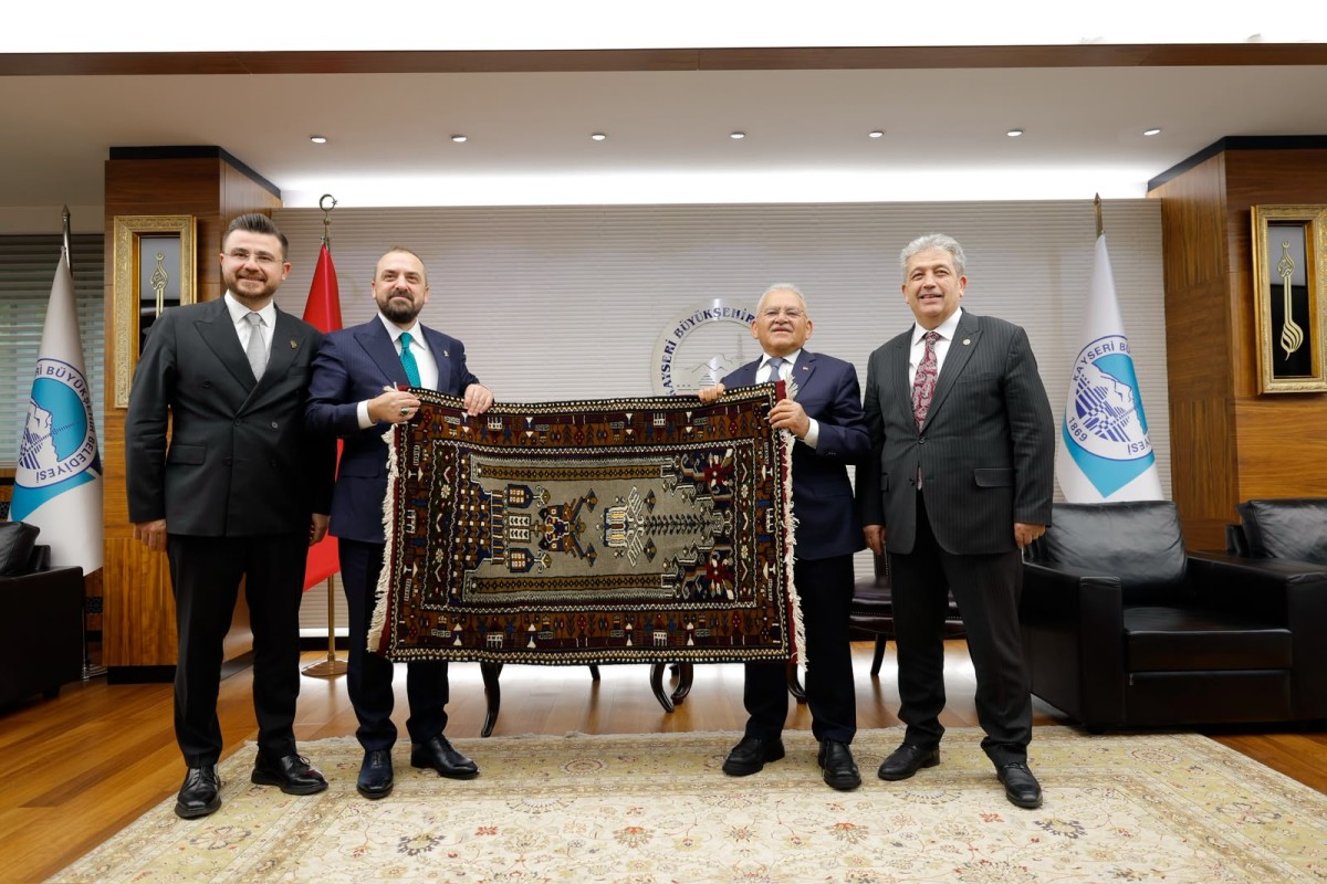 AK PARTİ GENEL BAŞKAN YARDIMCISI FARUK ACAR’I AĞIRLADI