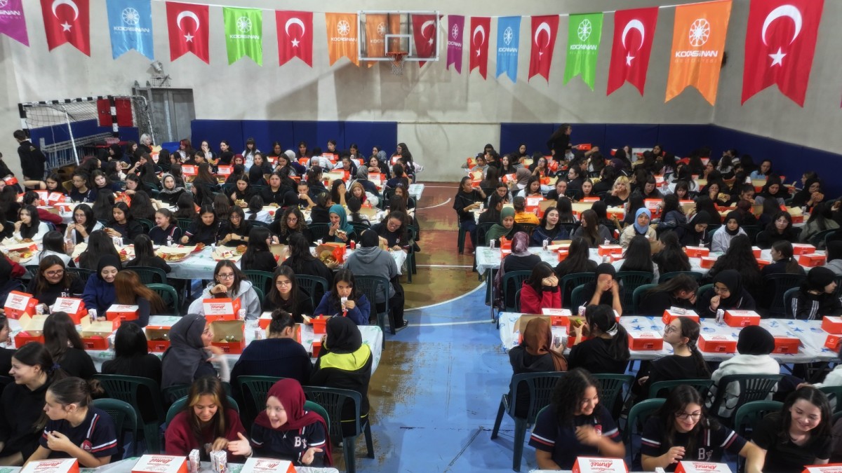 KOCASİNAN’DA GENÇLERİN MUTLULUĞUNA ORTAK OLAN ETKİNLİK