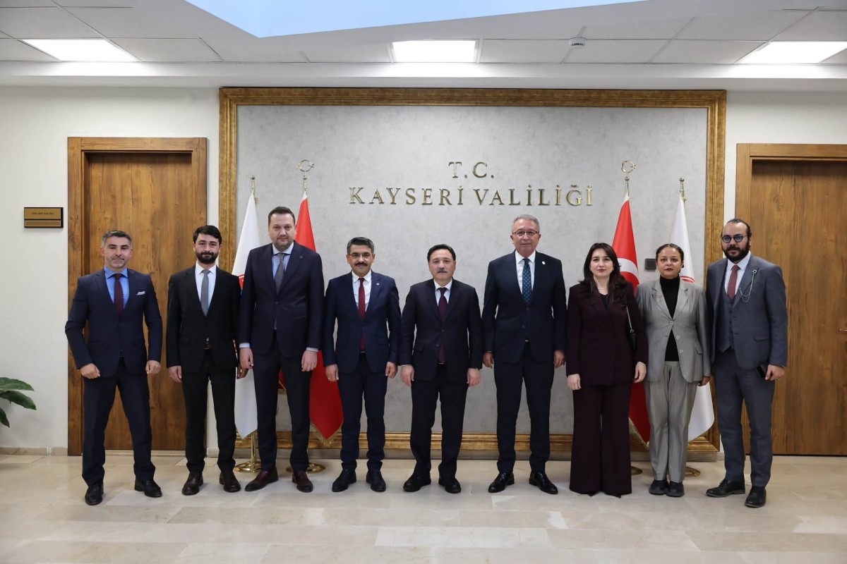 BARO YÖNETİM KURULUNDAN VALİ ÇİÇEK'E ZİYARET