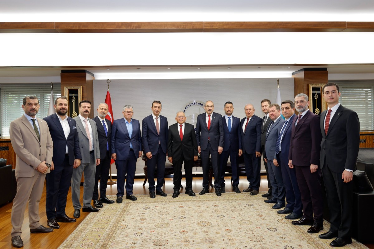 BÜYÜKKILIÇ, GÜVEN TAZELEYEN GÜLSOY VE BÜYÜKSİMİTCİ’Yİ KABUL ETTİ