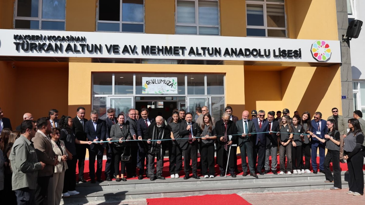KOCASİNAN’DA TÜRKAN ALTUN VE AVUKAT MEHMET ALTUN ANADOLU LİSESİ AÇILDI