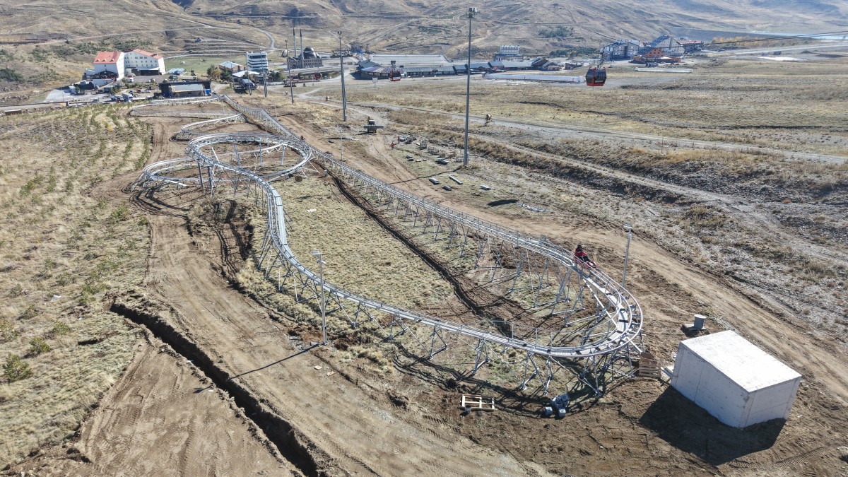 ERCİYES’TE DAĞ KIZAĞINDA MONTAJ TAMAMLANDI, TEST SÜRÜŞLERİ BAŞLADI