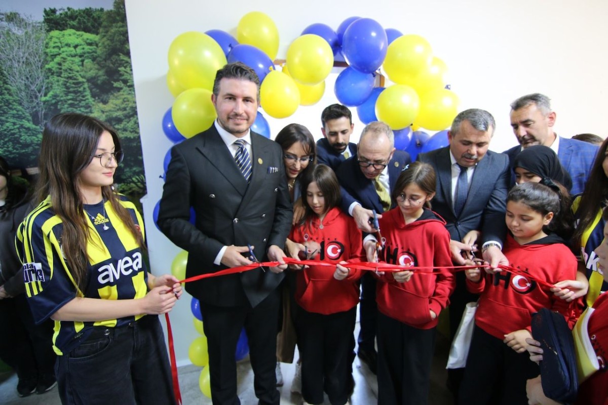 FENERBAHÇE LİDERLER DERNEĞİ YAPAY ZEKA SEFERBERLİĞİ BAŞLATTI