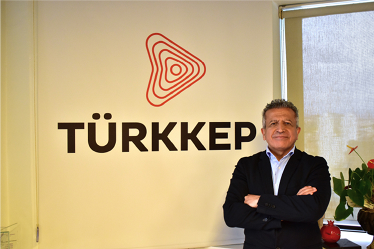 ŞİRKETLERİN %90’I ÜÇÜNCÜ NESİLDEN SONRASINI GÖREMİYOR: ÇÖZÜM VERİ VE GÜVENİLİR YAPAY ZEKÂDA MI?